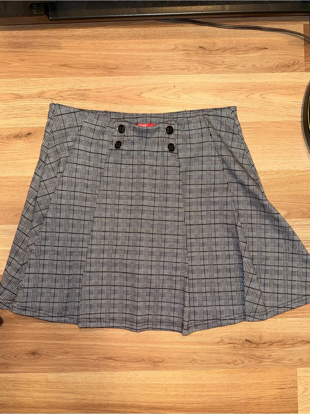 Classic Plaid Button-Front A-Line Skirt in Gray